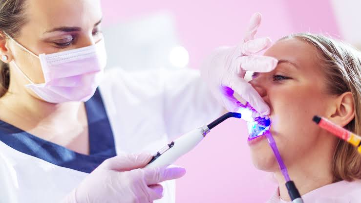 Why Large Numbers Of People Go For Teeth Whitening?   